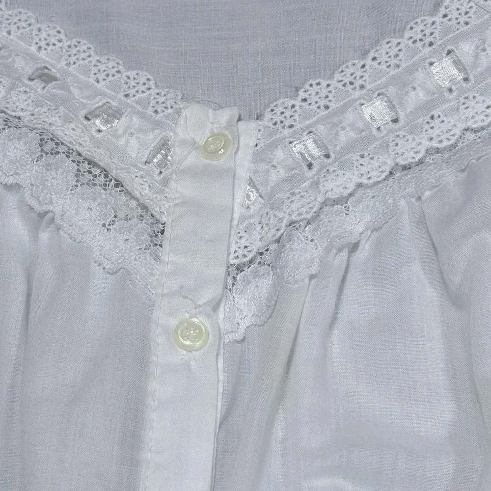 Cachet beautiful vintage